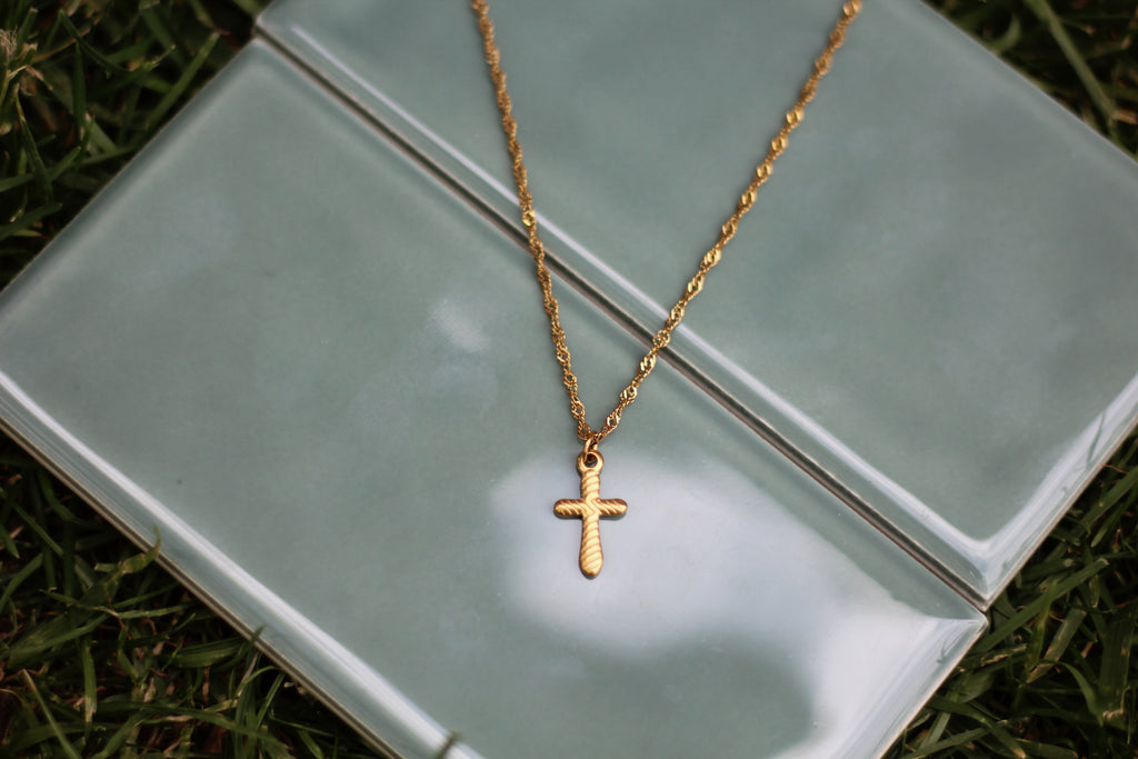 “Set Apart” Cross Necklace