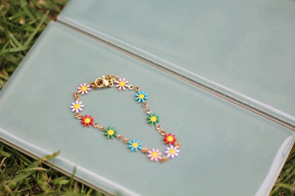 “Consider the Lilly” -Floral Chain Bracelet