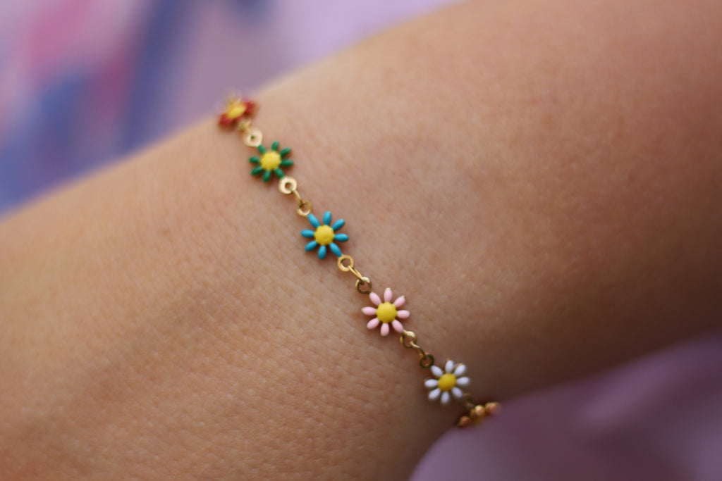 “Consider the Lilly” -Floral Chain Bracelet